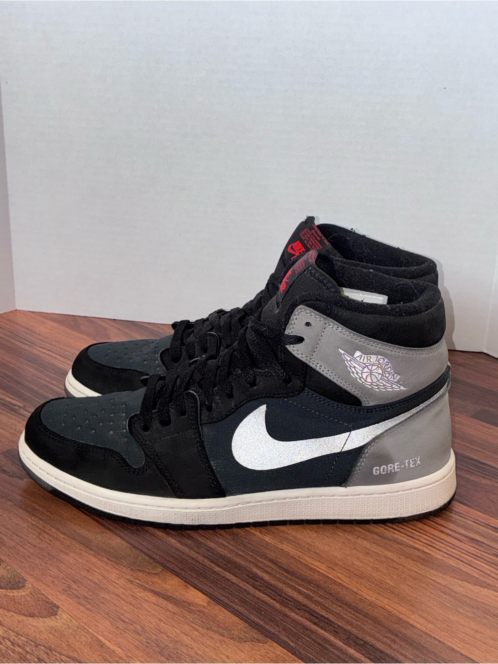 Air Jordan 1 Retro High Element Gore-Tex Black Particle Grey Size 11